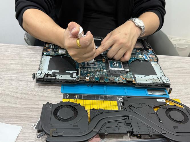 电脑维修教程大全，电脑维修基础教程？