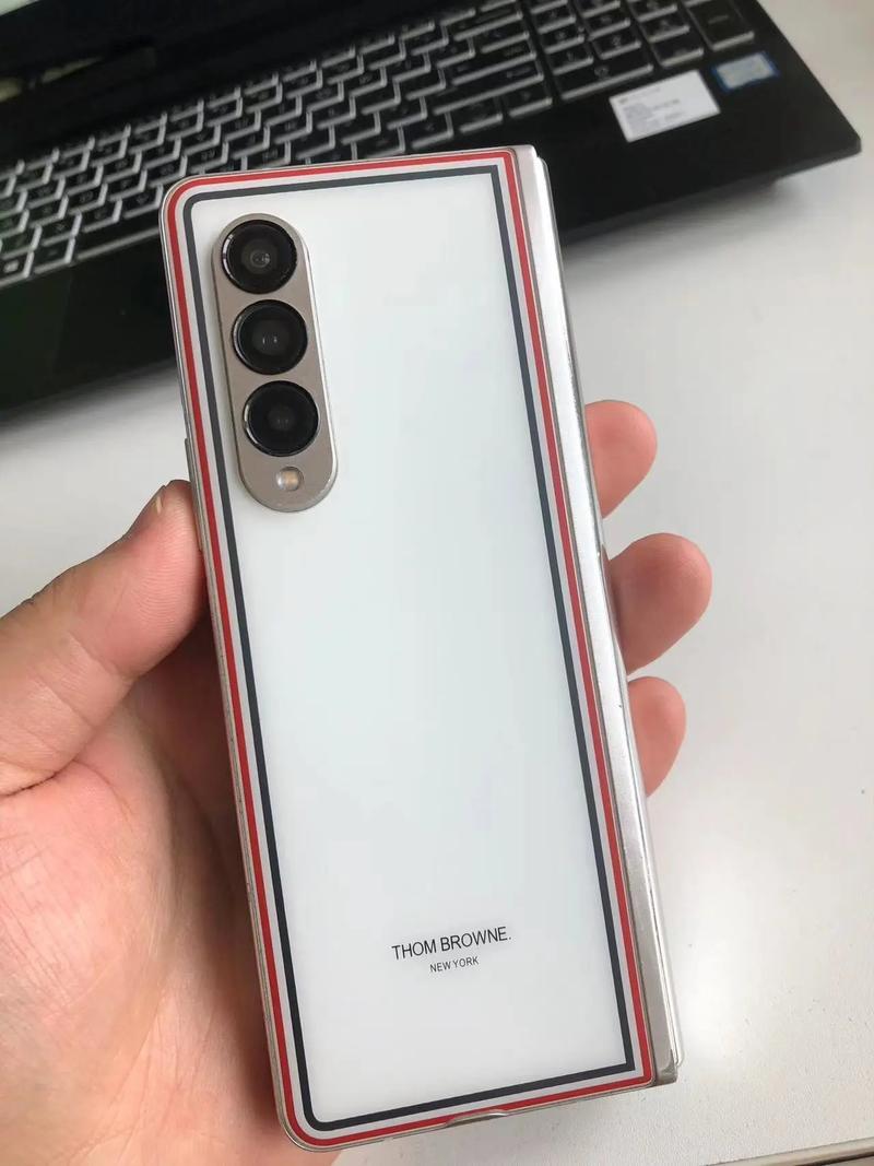 三星fold3台版怎么样，三星 fold 3？