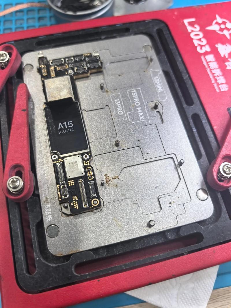 苹果13数据线怎么连接电脑？苹果数据线怎么连接电脑充电？