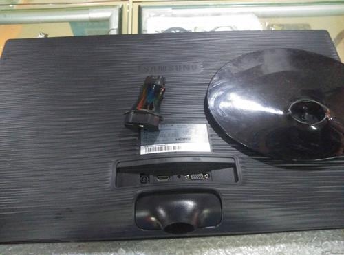 三星19寸显示器怎么拆，三星19寸显示器拆解？