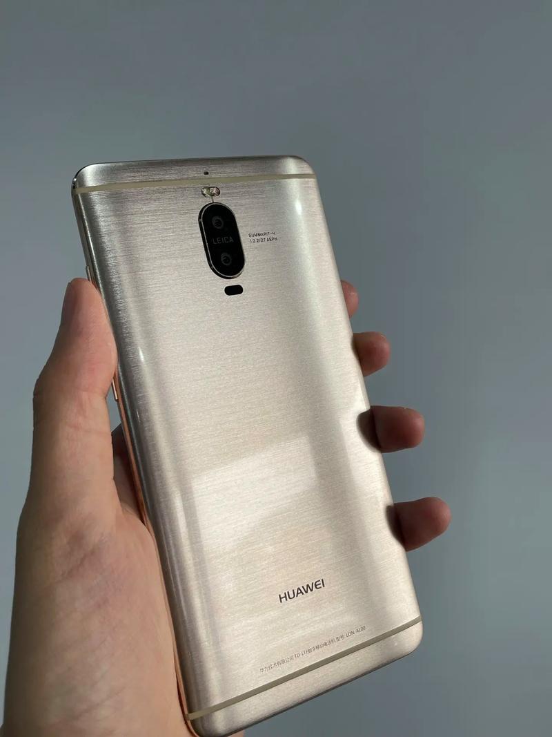 华为mate9pro换内屏多少钱，换一个华为mate9pro屏幕多少钱-第1张图片-优品飞百科