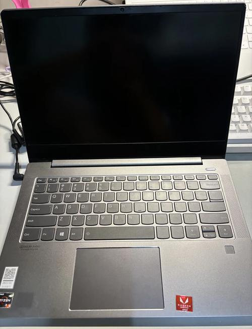 联想小新air14有摄像头吗，联想小新air14有摄像头吗怎么打开？-第3张图片-优品飞百科