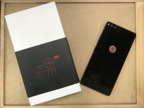 锤子坚果pro2s如何双卡，锤子坚果r2手机怎么装卡？-第3张图片-优品飞百科