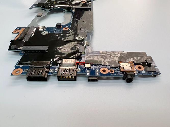 联想z360主板电池在哪个位置，联想z360电源？-第1张图片-优品飞百科