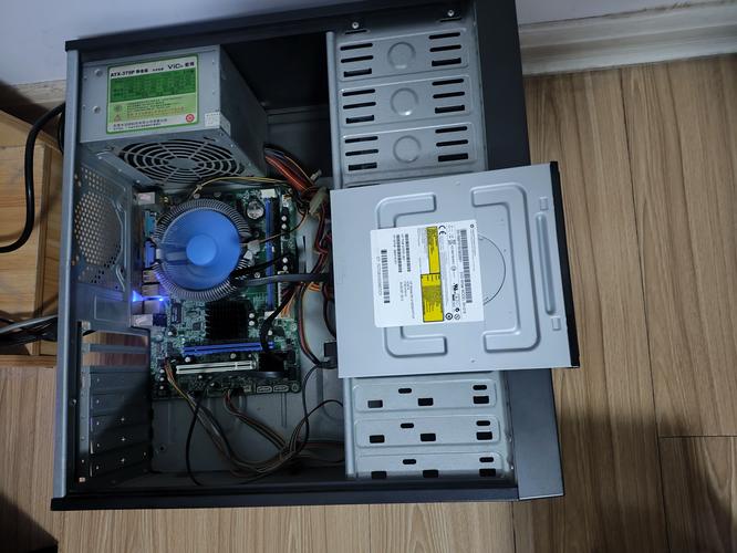 电脑主机光驱怎么打开，主机上光驱按钮在哪?-第6张图片-优品飞百科