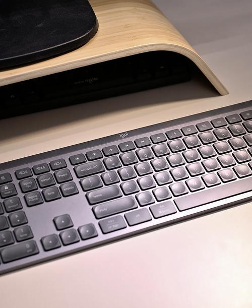 游戏薄膜键盘推荐？薄膜键盘打游戏舒服吗？-第1张图片-优品飞百科