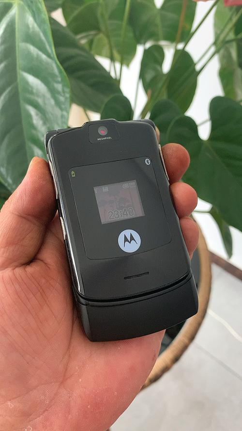 摩托罗拉v3i能玩qq吗？摩托罗拉v3能上微信吗?？-第5张图片-优品飞百科