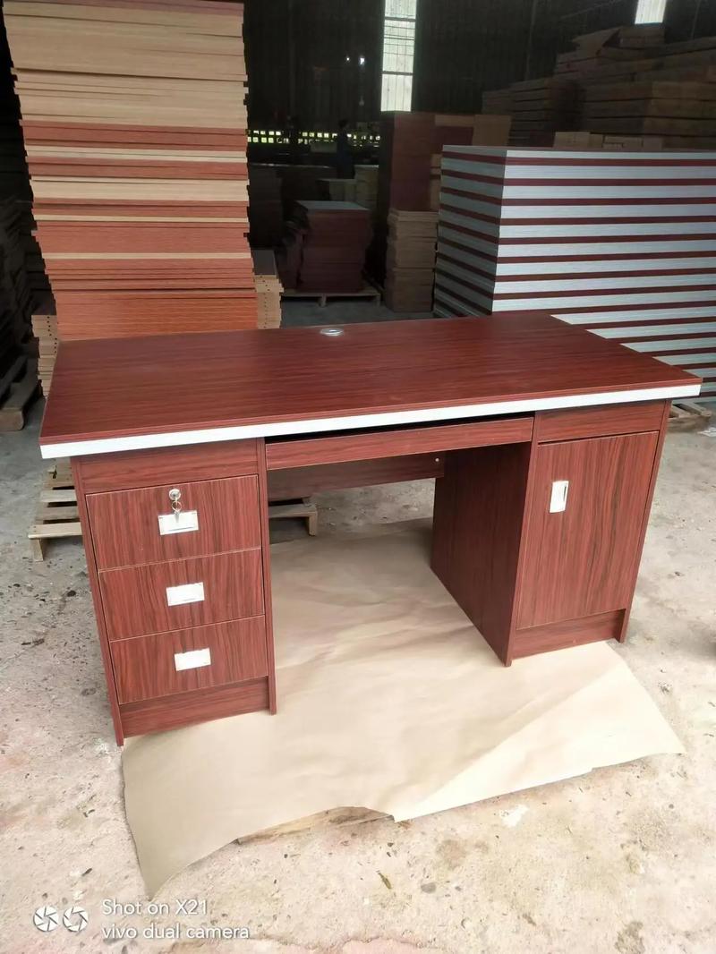 电脑桌哪种好，电脑桌哪种好用？-第2张图片-优品飞百科