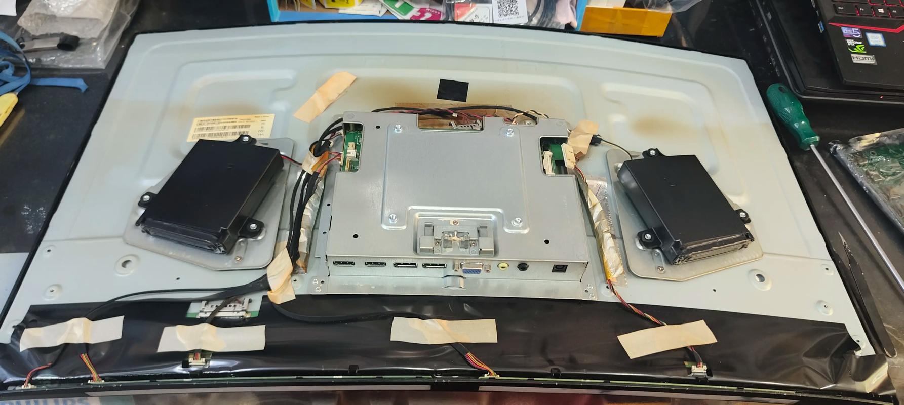 飞利浦液晶显示器拆解全过程，飞利浦显示屏拆解？