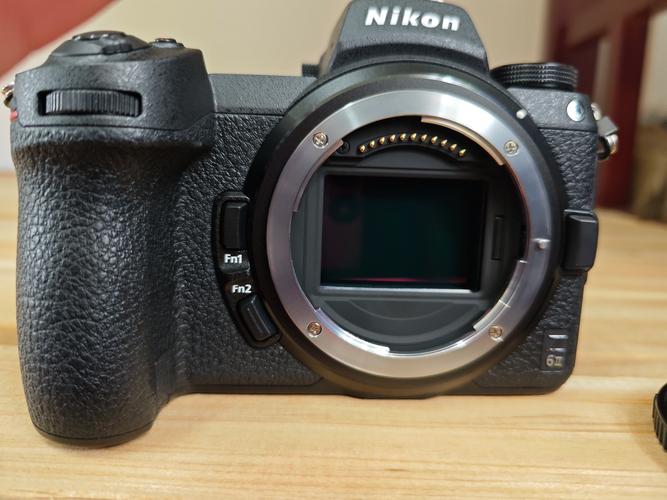 尼康s4000是触屏的吗，尼康s4000刚上市多少钱-第2张图片-优品飞百科