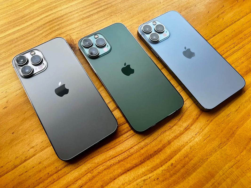 苹果13颜色有几款颜色？苹果13颜色有几种颜色及费用？-第3张图片-优品飞百科