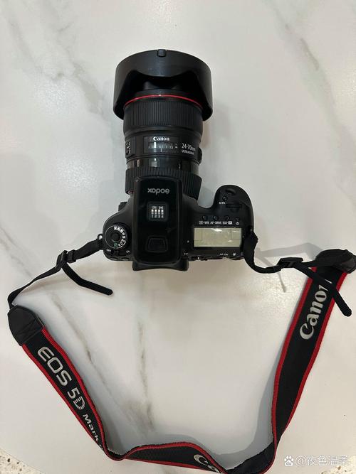 佳能eosr和5d4哪个好？佳能r跟5d4哪个好？-第1张图片-优品飞百科