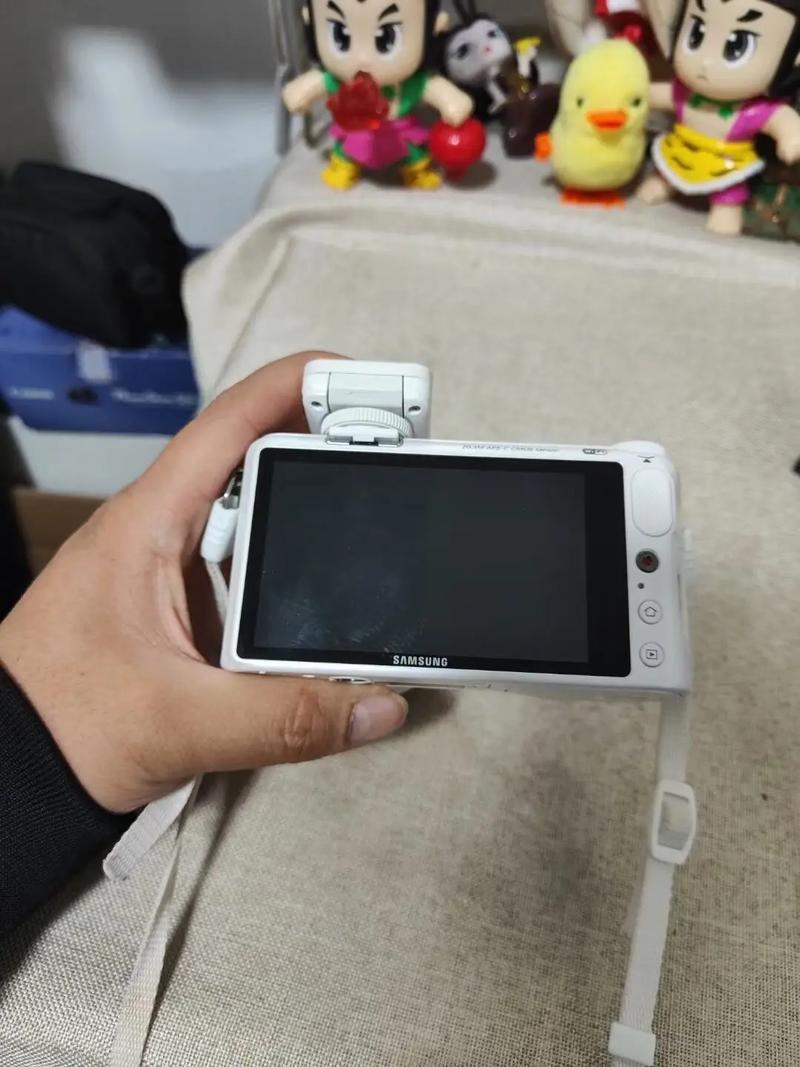 三星nx2000可以触屏吗？三星nx1000是触摸屏吗？-第1张图片-优品飞百科