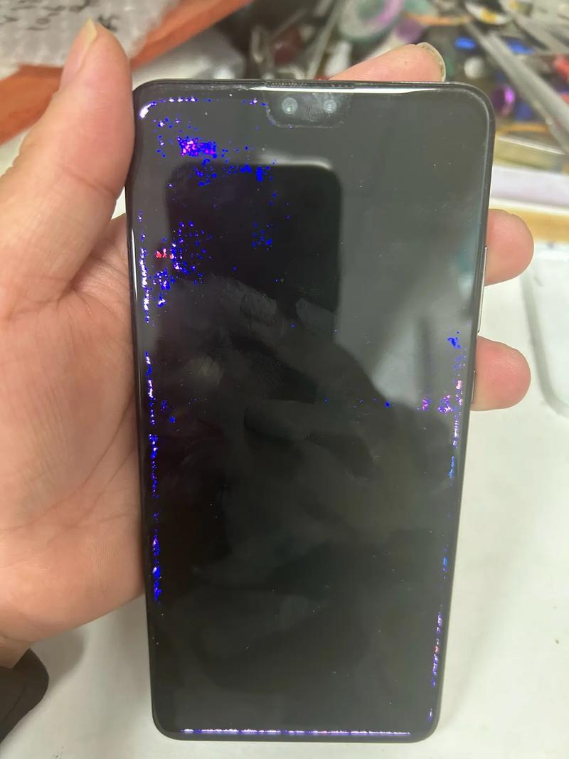 华为mate30外屏坏了值得修吗，华为mate30手机外屏碎了多少钱修？-第3张图片-优品飞百科