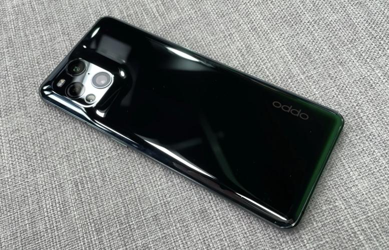 findx3屏幕是什么材质，findx3是oled屏幕吗？-第1张图片-优品飞百科