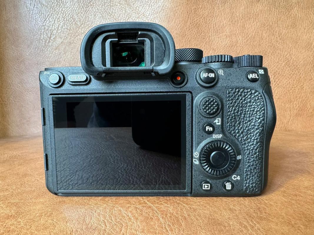 索尼a7r2二手现在真便宜？索尼a7m2二手价？-第6张图片-优品飞百科