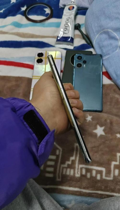 一加8pro换外屏多少钱，一加8pro能不能换外屏？