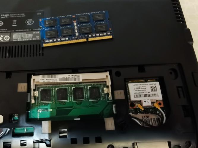 华硕k550j内存条怎么装，华硕k55vd内存条怎么装？-第2张图片-优品飞百科