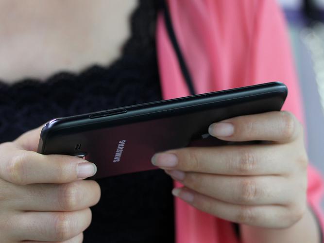 三星j7怎么强制恢复，三星j7怎么强制恢复出厂设置？-第1张图片-优品飞百科