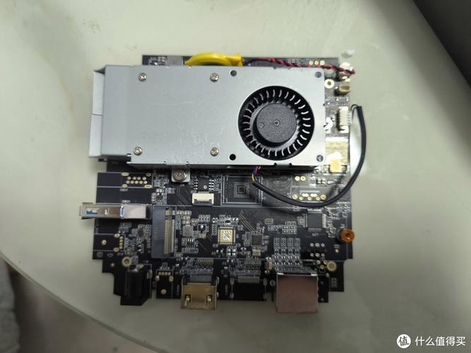 什么叫丐版主板？丐版主板和顶级主板性能区别？-第3张图片-优品飞百科