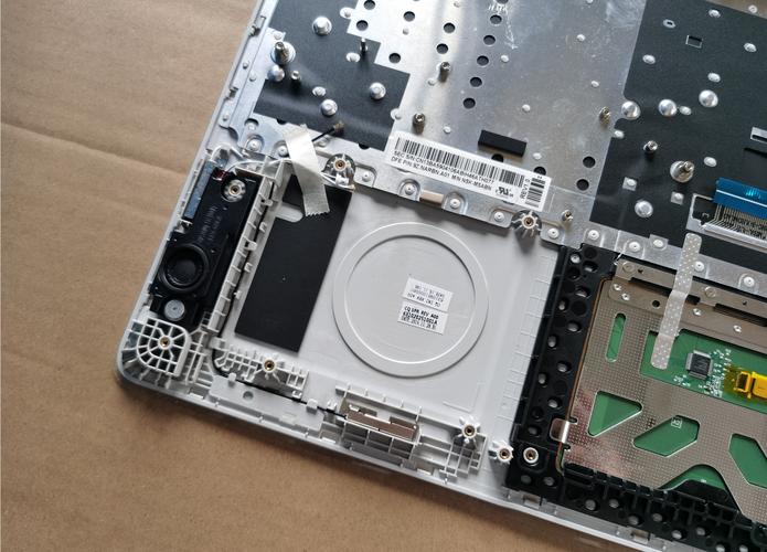 笔记本配件有什么？笔记本配件什么最贵？-第2张图片-优品飞百科