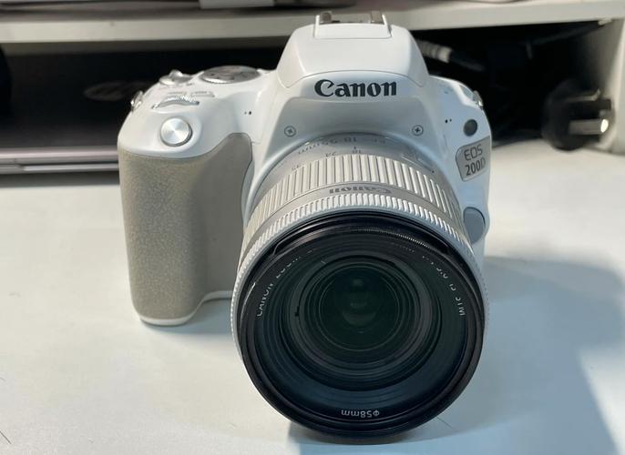 佳能200d二代和600d哪个好，佳能200d和佳能6d2-第2张图片-优品飞百科