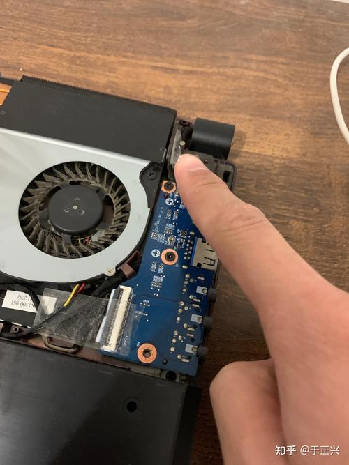 神舟电脑出现insyde怎么解决，神舟开机遇到insyde？-第2张图片-优品飞百科