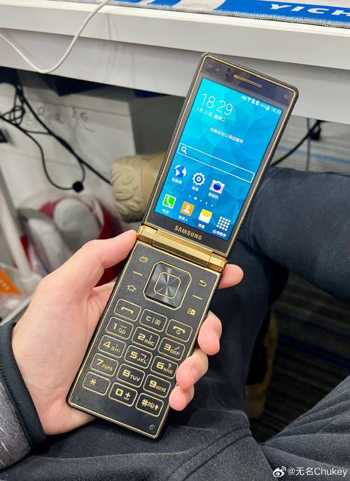 三星w2015是全网通吗？三星w2015是双卡双待吗？