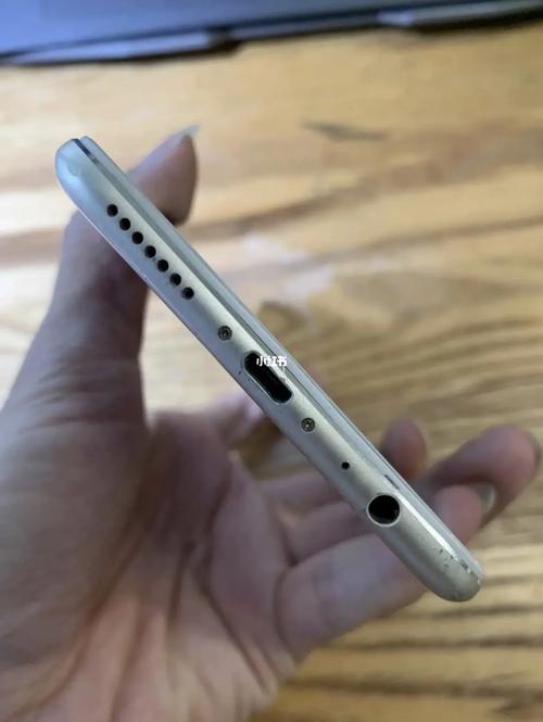 oppor9plustma换屏多少钱，oppor9plus换屏幕？