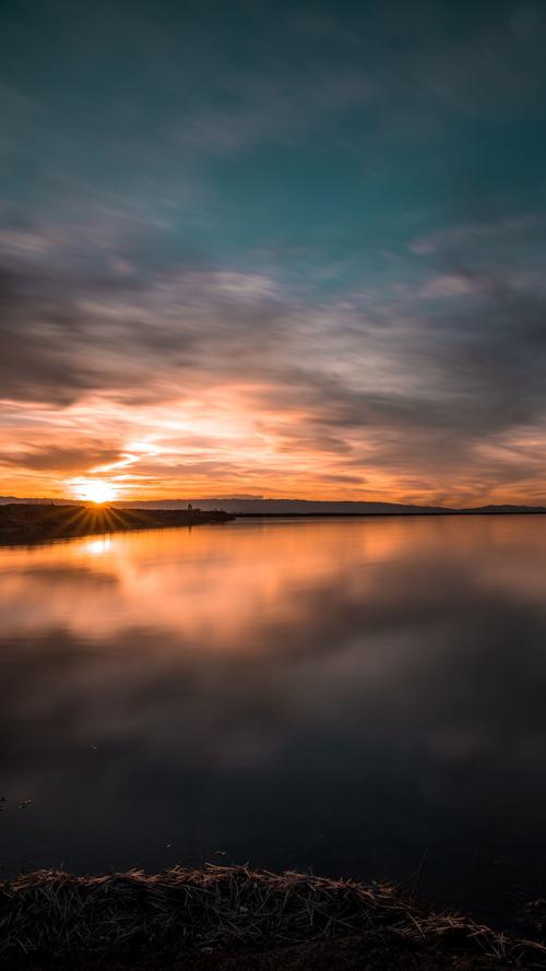 索尼xz2屏幕是2k屏吗，索尼xz2premium屏幕参数-第1张图片-优品飞百科