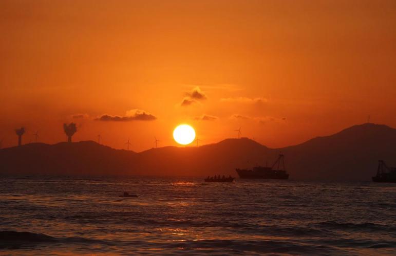 佳能600d镜头参数？佳能600d镜头尺寸？-第2张图片-优品飞百科