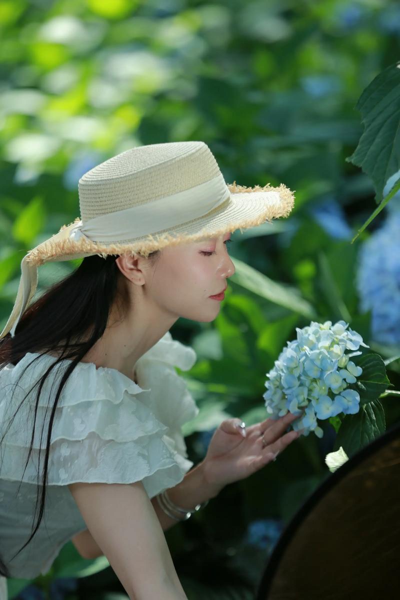 单反微距镜头哪个比较好，微距单反相机推荐？-第1张图片-优品飞百科