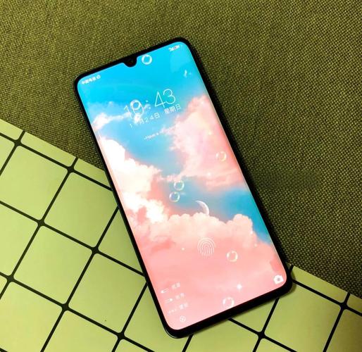 小米cc9pro能安装小米徕卡相机吗，小米cc9pro支持tf卡吗？