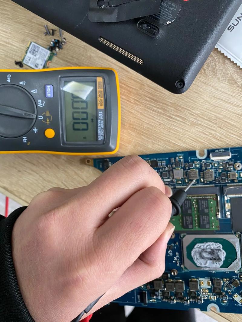 戴尔电脑开不了机怎么办笔记本？戴尔笔记本开不了机没反应？-第2张图片-优品飞百科