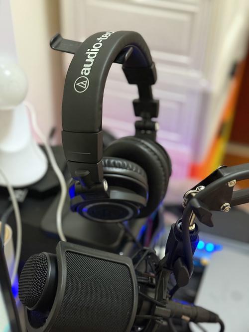 七彩虹c3配什么耳机？七彩虹c3什么时候出的？-第2张图片-优品飞百科