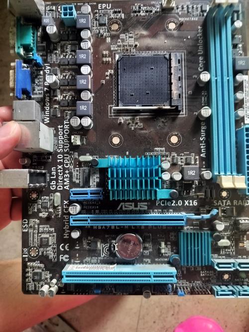 华硕m5a78l比较高支持什么显卡，华硕 m5a78l m lx3 plus支持什么显卡？