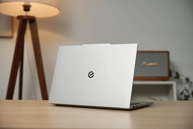 联想小新air14几个标签？联想小新air14底部型号？-第3张图片-优品飞百科