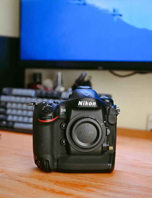 佳能1dx和尼康d4s哪个好？佳能1d4和尼康d4？-第2张图片-优品飞百科