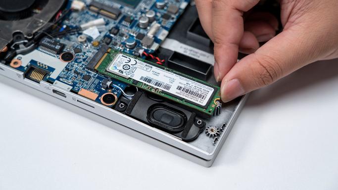 硬盘底座怎么用？硬盘底座什么牌子好？-第3张图片-优品飞百科