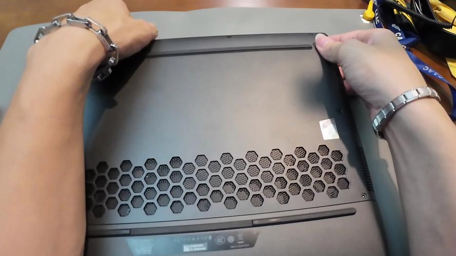 戴尔笔记本摄像头用不了怎么回事,戴尔笔记本内置摄像头用了会儿不能用了-第4张图片-优品飞百科 戴尔笔记本摄像头用不了怎么回事,戴尔笔记本内置摄像头用了会儿不能用了-第4张图片-优品飞百科