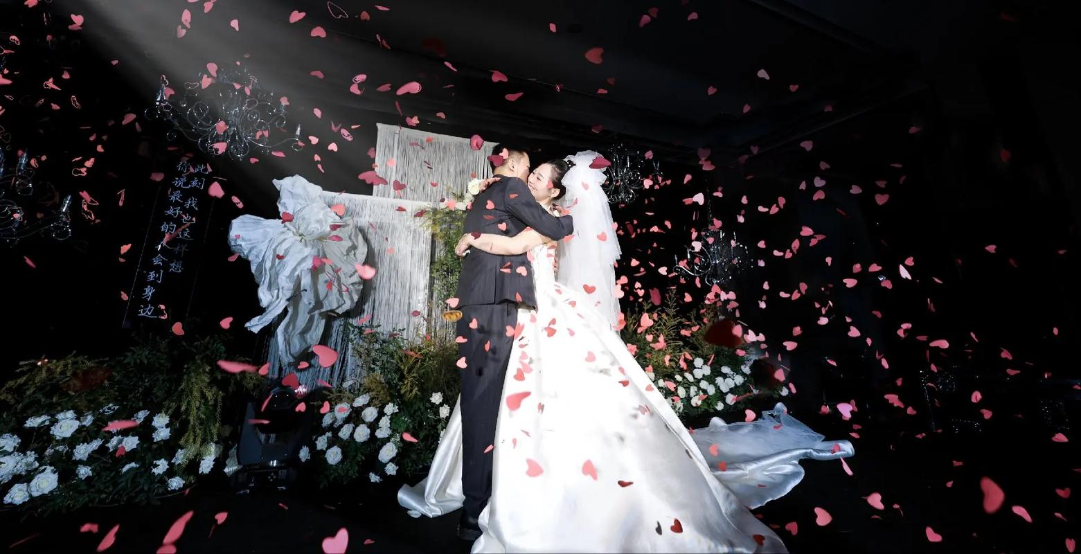 佳能5d2与70d哪个好？佳能5d2和70d有可比性吗？-第3张图片-优品飞百科