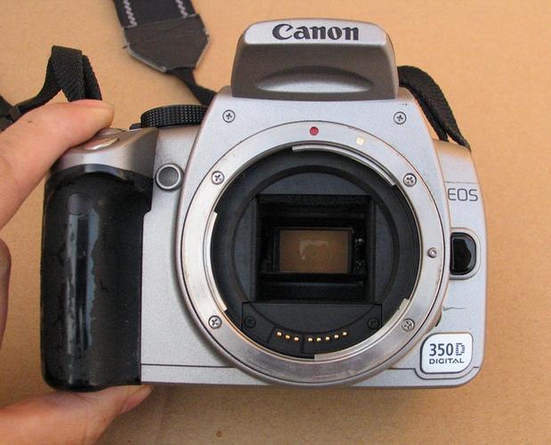 佳能350d外观设计，佳能 350d？-第2张图片-优品飞百科