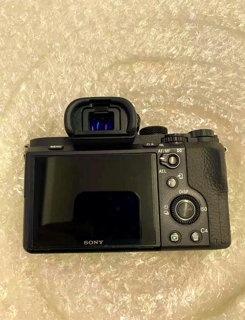 索尼a7m2停产了吗，索尼a7m2刚出来的费用