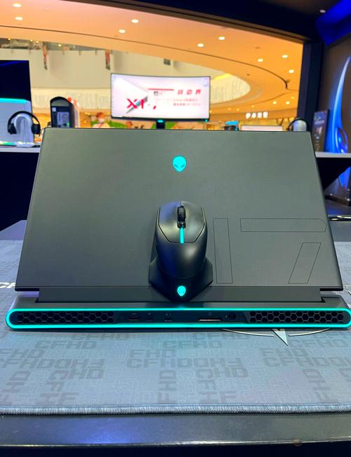 比外星人更贵的笔记本，比外星人差一点的笔记本-第6张图片-优品飞百科