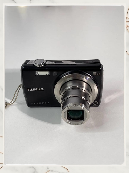 单反相机家用哪款好，单反相机买哪个