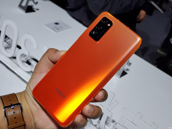 华为荣耀v30和v30pro区别，荣耀v30与v30pro有什么区别？