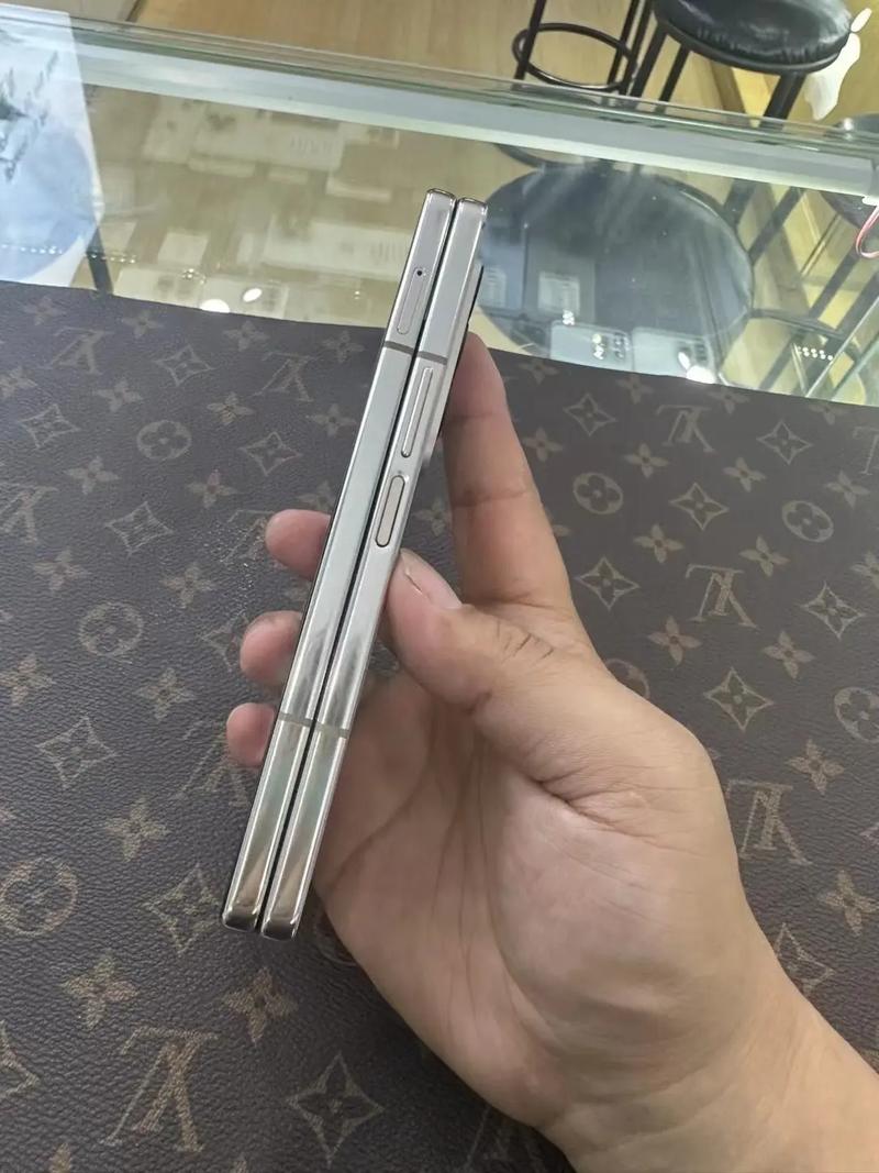 三星fold4怎么样？三星fold4怎么样好用吗？