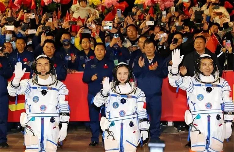 神舟十三号宇航员出舱几次？神舟十三号宇航员出征？-第5张图片-优品飞百科