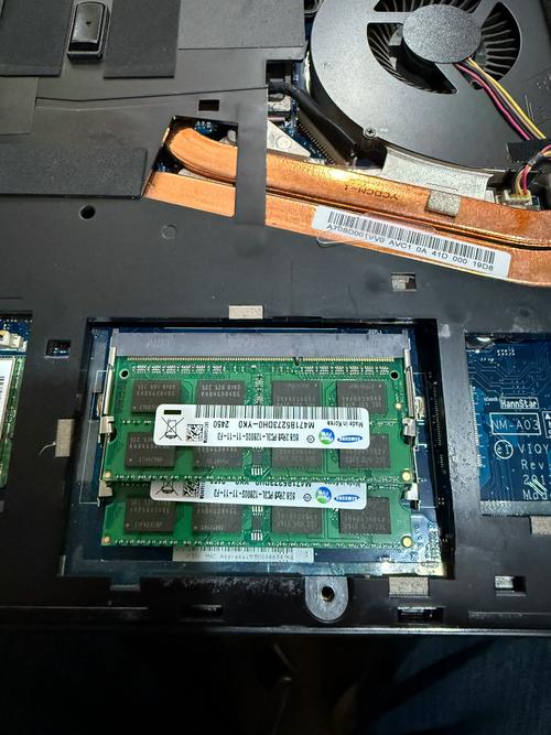 联想笔记本电脑内存条怎么安装，联想笔记本怎样安装内存条-第1张图片-优品飞百科