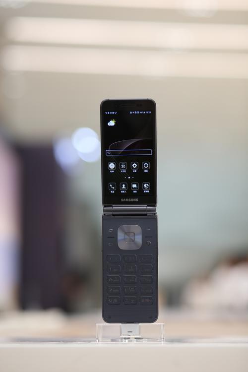 三星w2017新机多少钱，三星w2017多少钱一部-第2张图片-优品飞百科